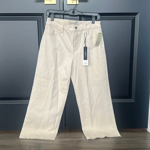 NWT Liverpool Stride Hi-Rose Crop Wide Leg Cream Jeans - Picture 1 of 8